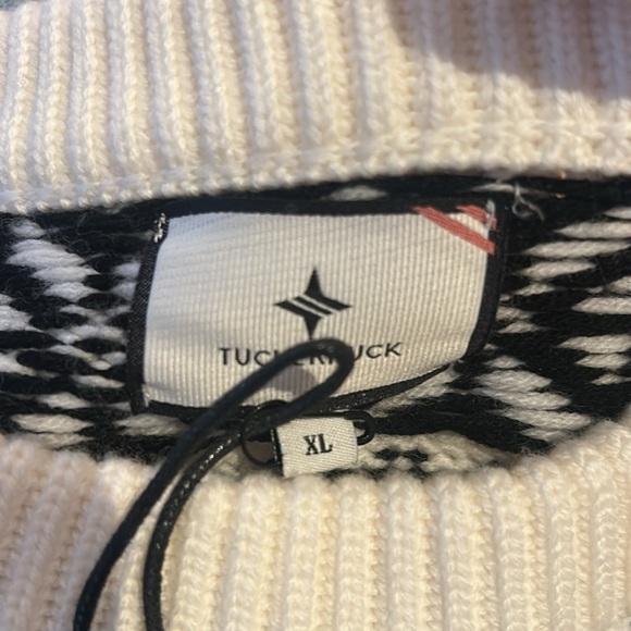 NWT Tuckernuck Charcoal and Cream Fair Isle Sandwick Pullover Sweater Size XL - Picture 5 of 7